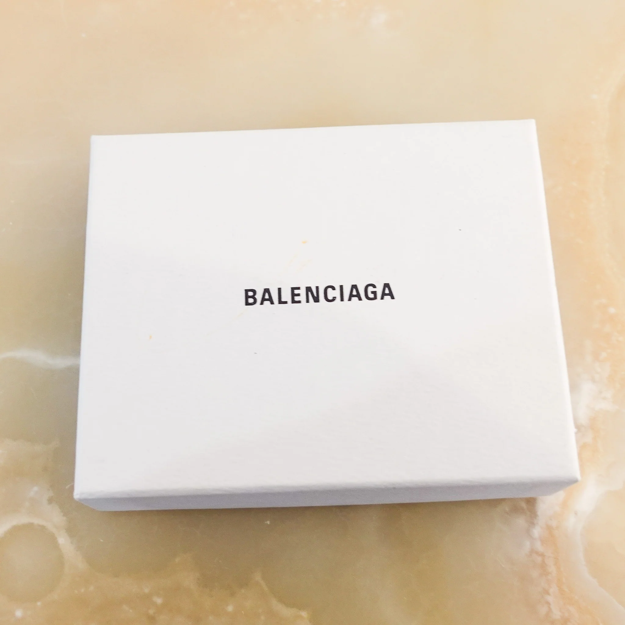 Balenciaga White card holder RNEWhite card holder RRP £295- FINAL SALE NO RETURNS - Image 9
